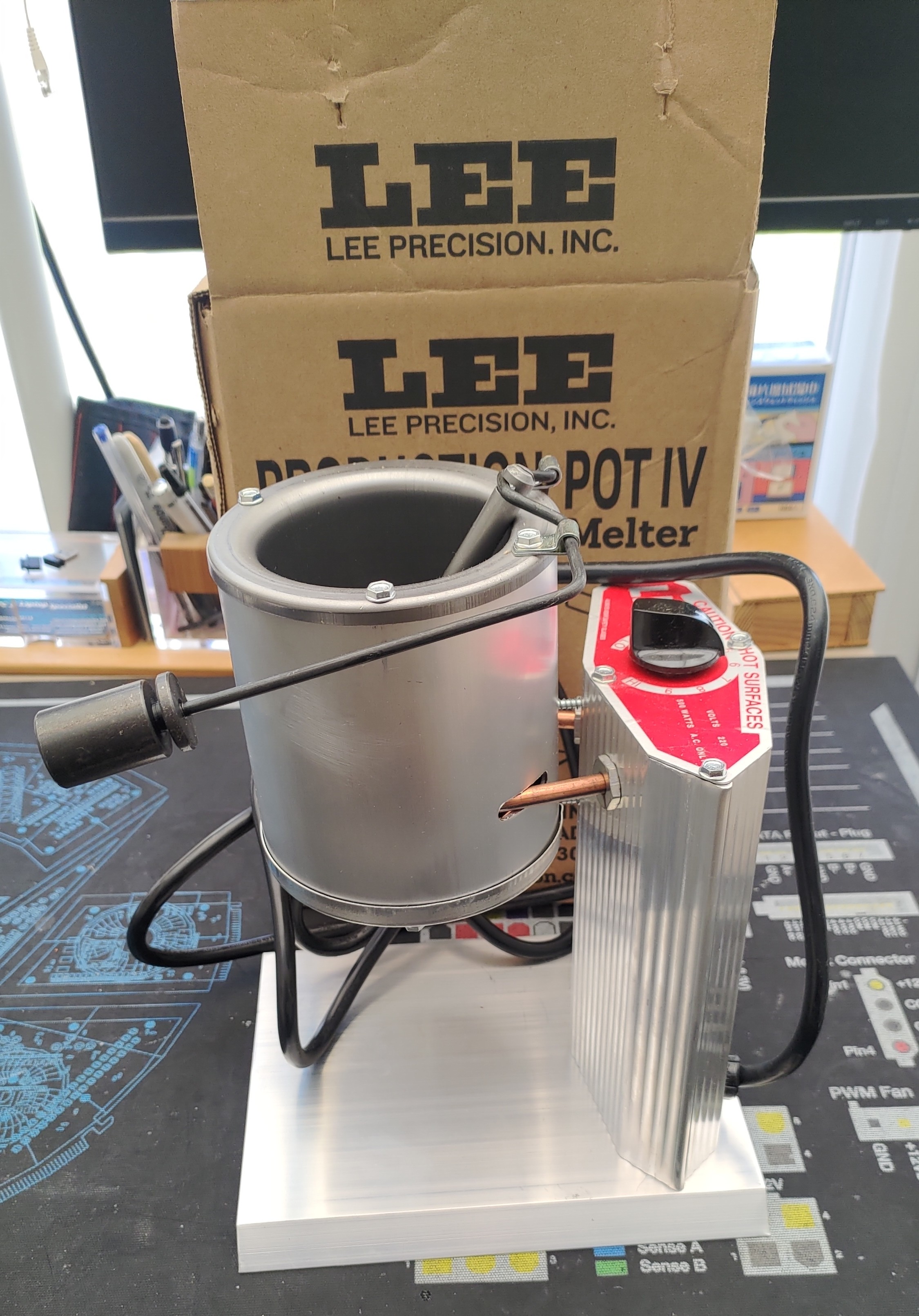 leepot.jpg